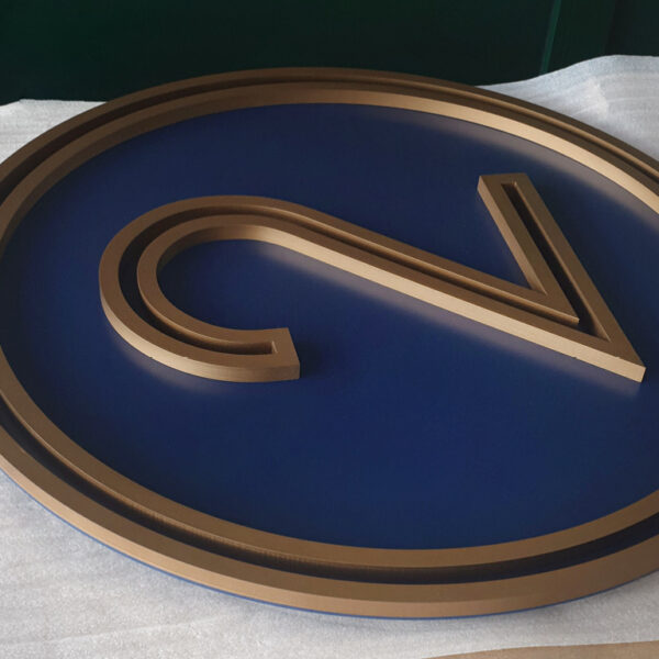 Indicazioni numeriche per percorso di visita, in alluminio e plexiglas - TraSparente Group